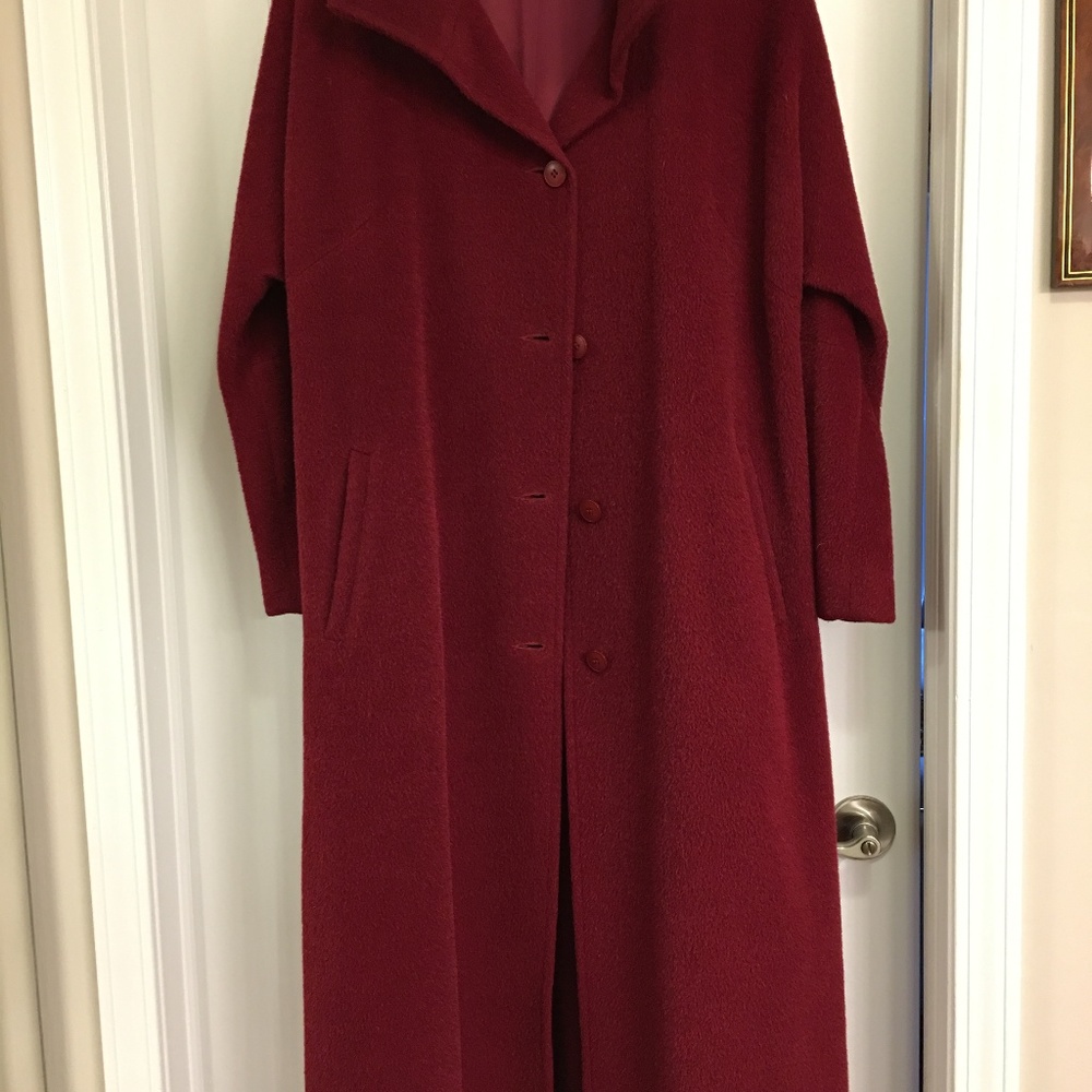 Coat - Picture 2 of 6